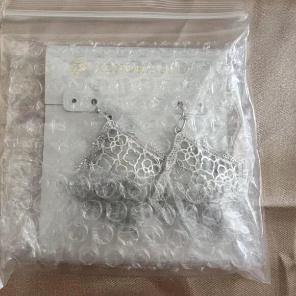 Kendra Scott Stud Earrings - Picture 5 of 6